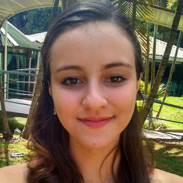 Letícia de Oliveira Barros