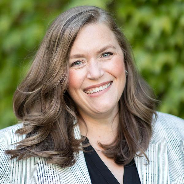 Sara Thomas Deshpande